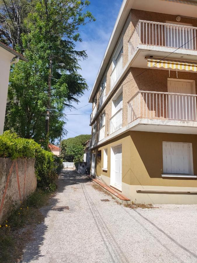 Joli Studio Les Pieds Dans L Eau Avec Place De Parking Gratuite Bandol Eksteriør billede